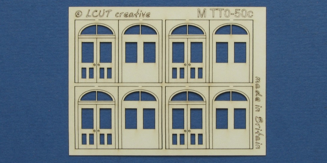 M TT0-50c TT:120 kit of 4 double doors with round transom type 2 Kit of 4 double doors with round transom type 2. Designed in 2 layers with an outer frame/margin. Made from 0.35mm paper.
